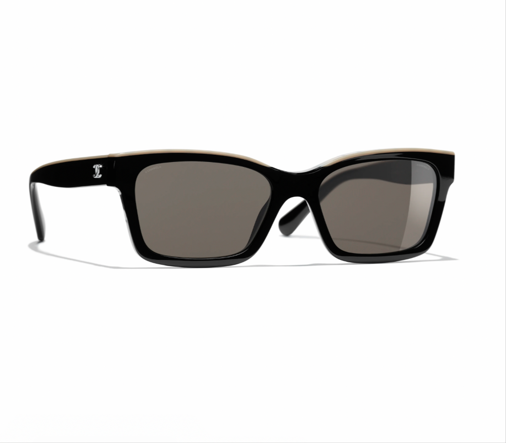 Chanel Square CH5417