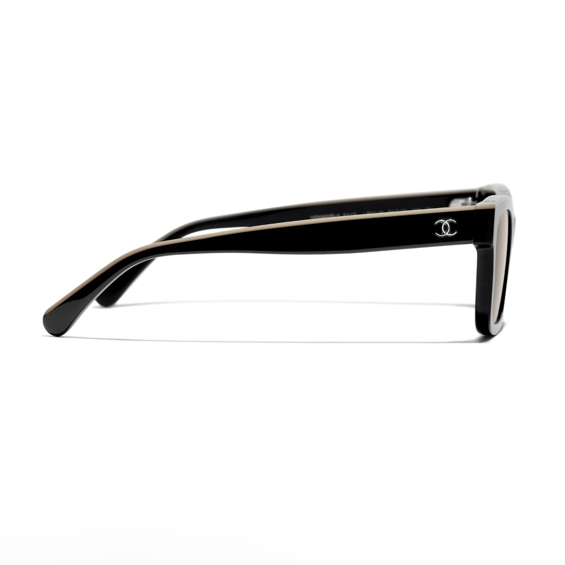 Chanel Square CH5417